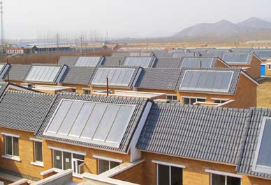 农村太阳能取暖安装在屋顶